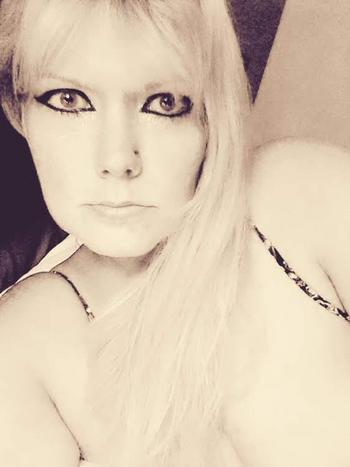 Twyllah Starr, 37 Caucasian female escort, Roseville